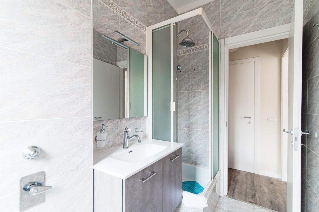 Lovely Suite With Private Parking In Como Kültér fotó