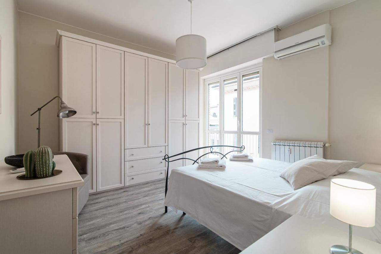 Lovely Suite With Private Parking In Como Kültér fotó